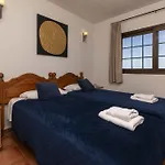 Villa Una Villa