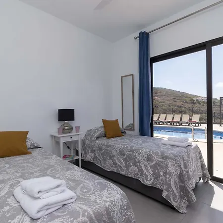 فيلة Villa Una أذيخي