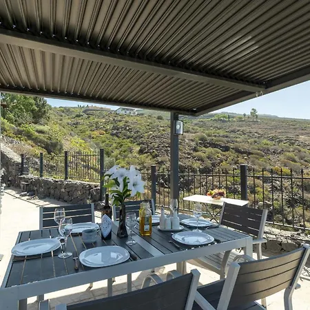 Villa Una أذيخي