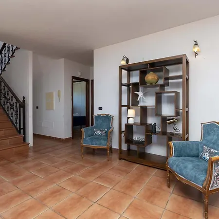 Villa Una Вилла Адехе