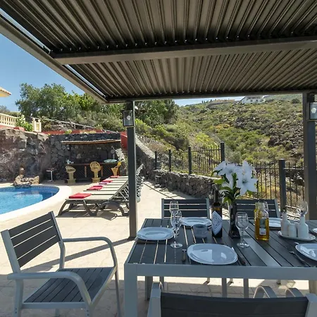 Villa Una * Адехе